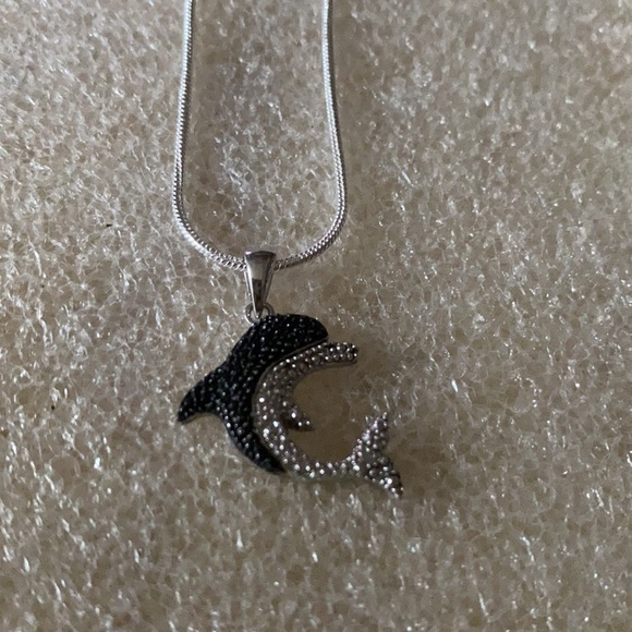 Vintage 924 JCM dolphin necklace - Picture 3 of 5